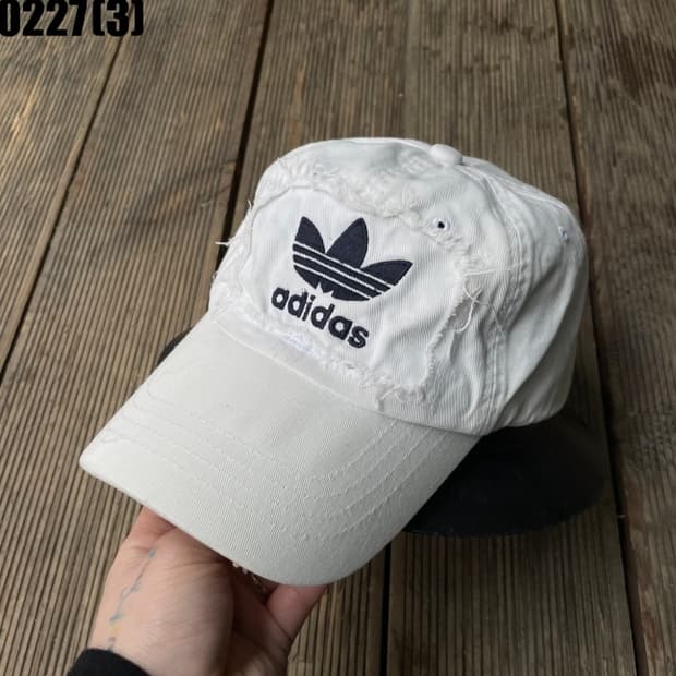 아디다스 볼캡 모자