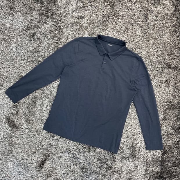 안다르 카라 긴팔 티셔츠 (XL)