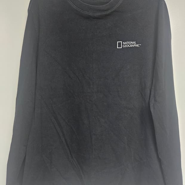 내셔널지오그래픽 블랙홀 긴팔 티셔츠 L