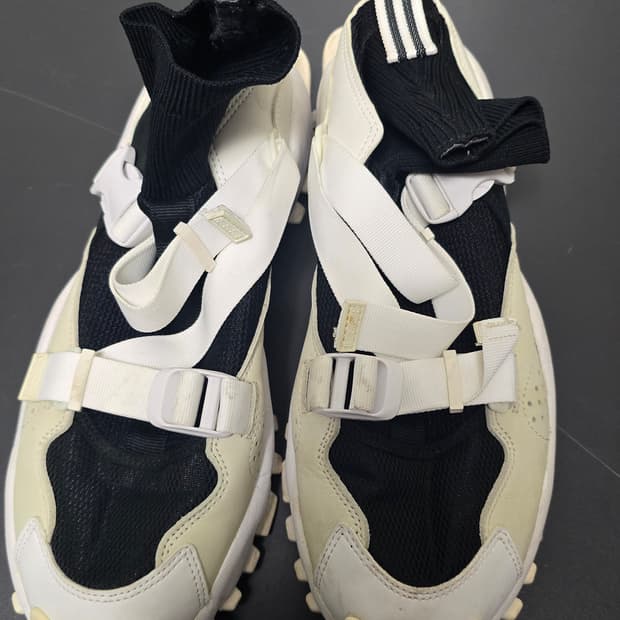 Adidas hyke