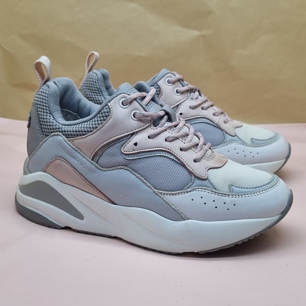 슈콤마보니 풀문 키높이운동화 250 굽8