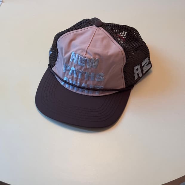 알렉스 조노X우즈 트러커햇