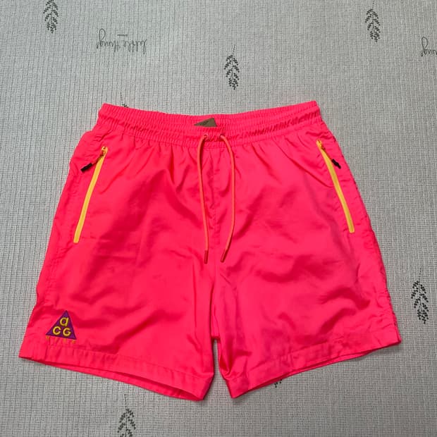 [M] 나이키 acg 우븐쇼츠 핫 펀치(피치)