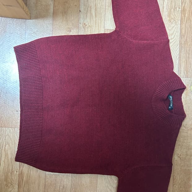 버건디 그레이 크롭니트