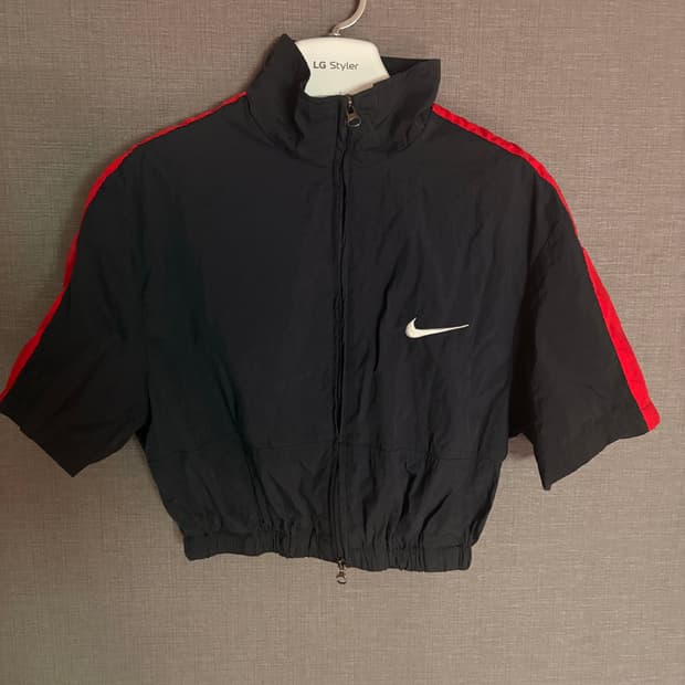 나이키 블랙/레드 리폼 바람막이 L