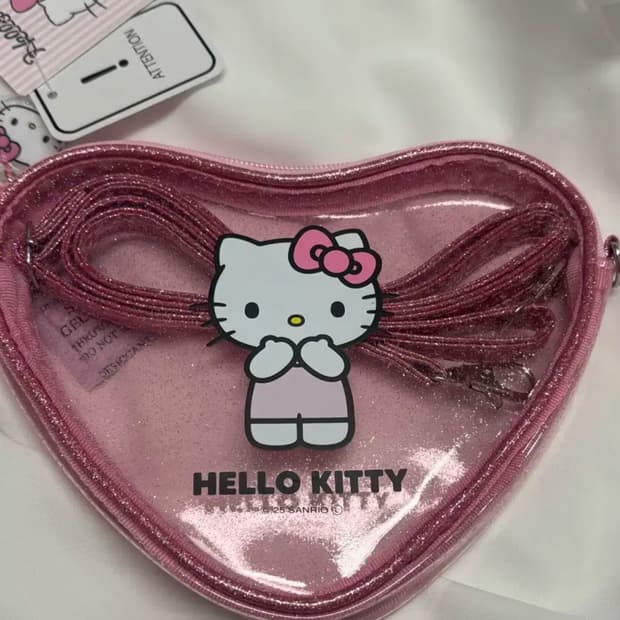산리오 핑크키티 펄 pvc 하트 핑크  키티 크로스백