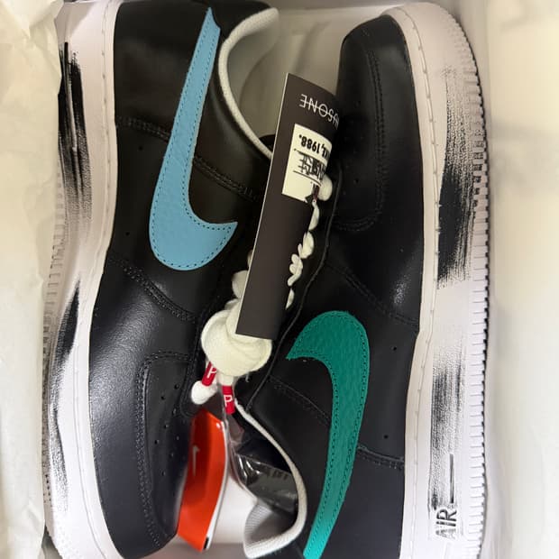 나이키 x 피스마이너스원 에어포스 1 파라노이즈 3.0 265