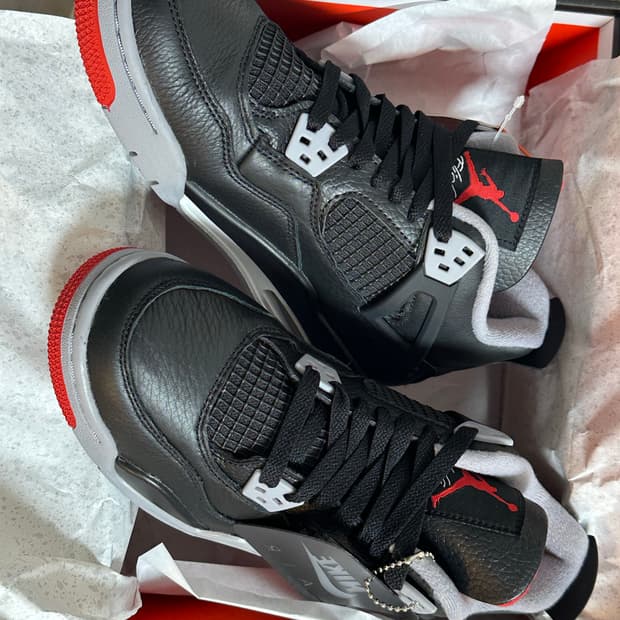 조던4 레트로 브레드 리이매진드 / 240