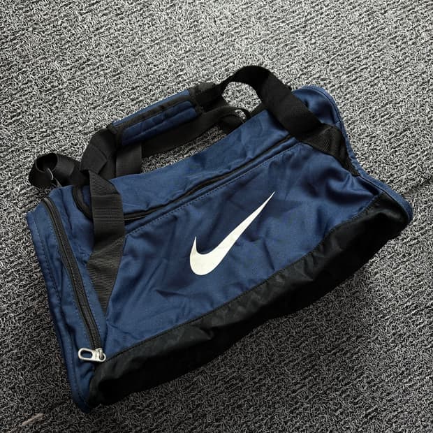 나이키 빅스우시 올드스쿨 짐백 크로스백 2209