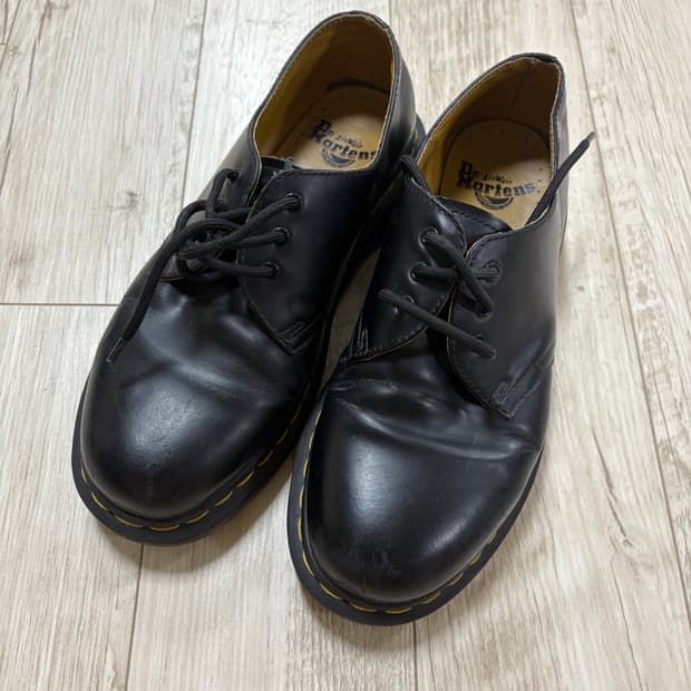 닥터마틴 1461 3홀 스무스 250