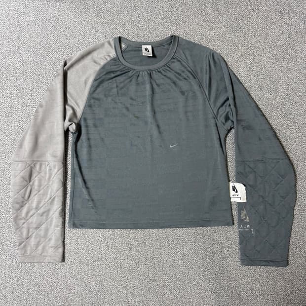 [정가 30만원] 나이키 x 어콜드월 롱슬리브