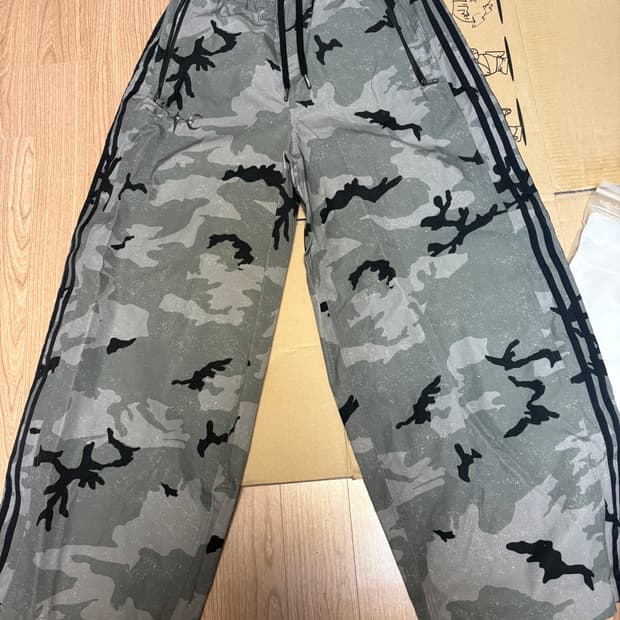 [M] 떠그클럽 아디다스 카모 팬츠 그레이