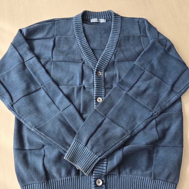 니티드 피그먼트 스퀘어 가디건 BLUE xl