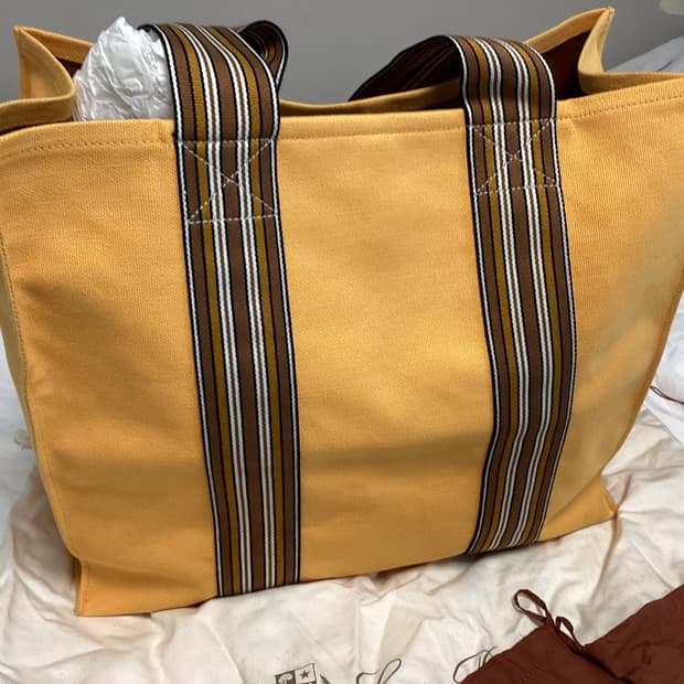 로로피아나 스트케이스 백 m사이즈