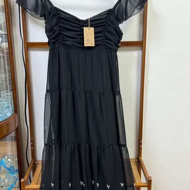 블랙 콩단추 나시 원피스