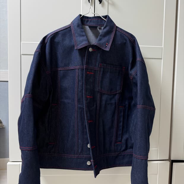 로맨틱크라운 스티치 데님 트리거 자켓 네이비