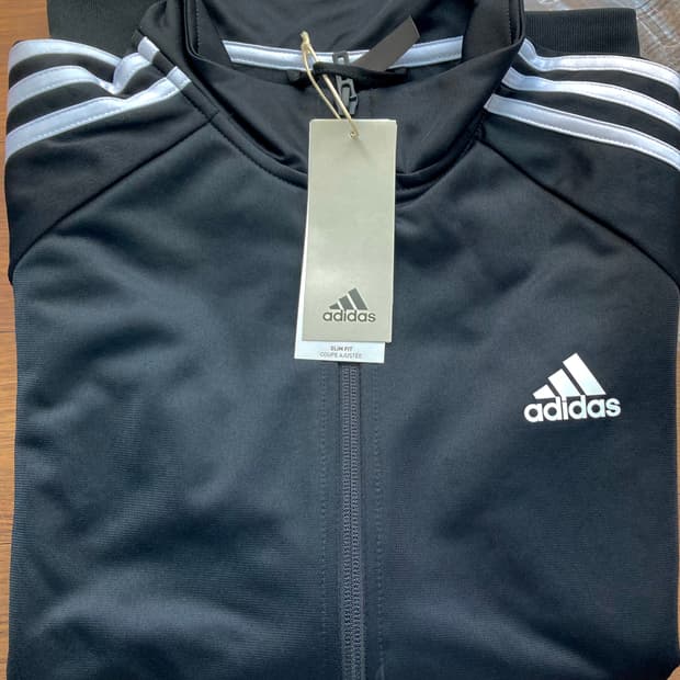 아디다스 여성용 슬림핏 검정색 져지 트랙탑 (새상품)