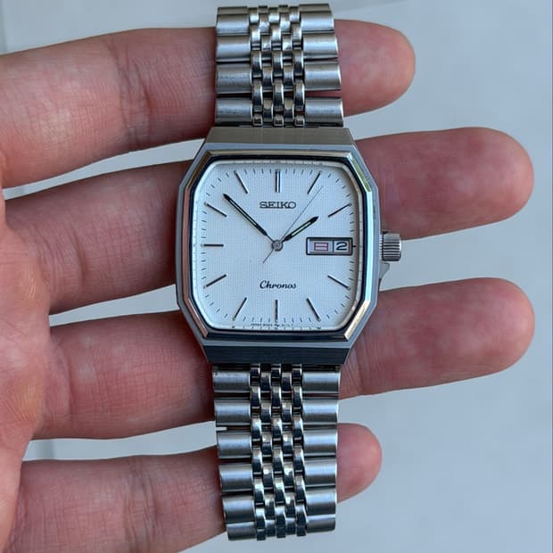 SEIKO quartz chronos