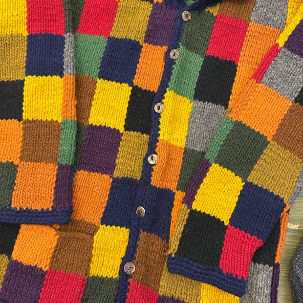 핸드메이드 헤비울 100% 패치 스웨터 핸드 스웨터