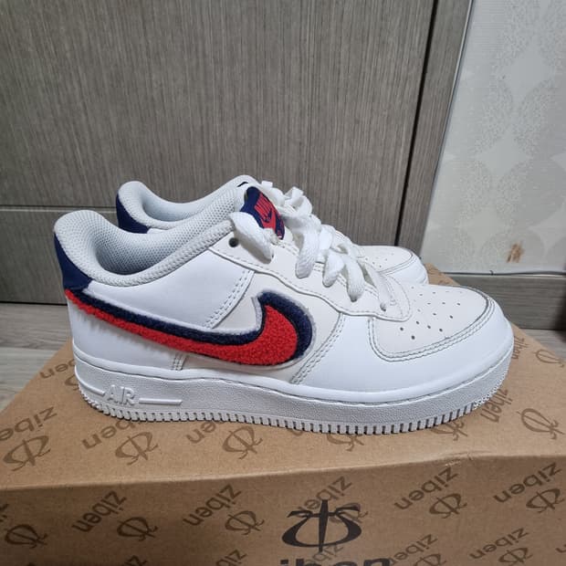 나이키 에어포스 225