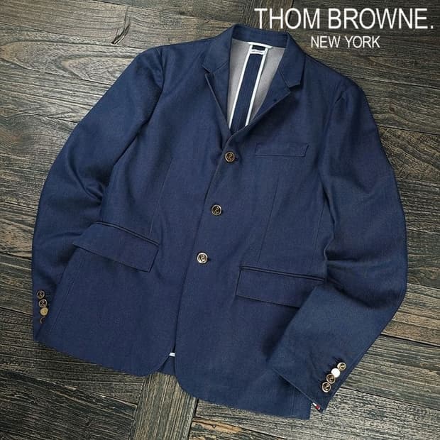 [톰브라운] 슬림핏 데님 블레이저 자켓 P01621
