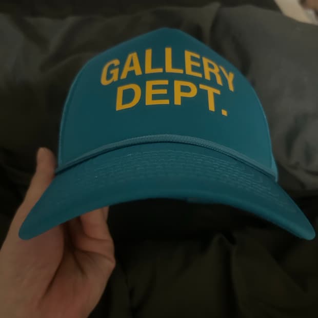 갤러리 디파트먼트 트러커캡 아쿠아 컬러(유일 매물)