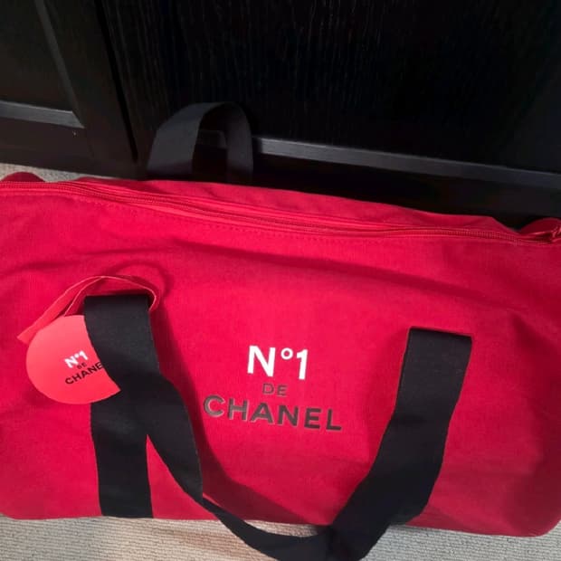 정품) 샤넬 뷰티 보스턴백 까멜리아