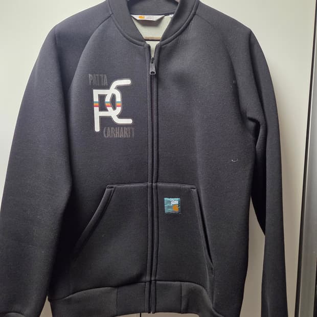 파타 x 칼하트 WIP 카럭스 봄버 자켓 (Patta x Carhartt