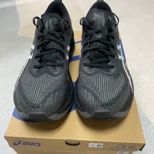 아식스 슈퍼블라스트 270