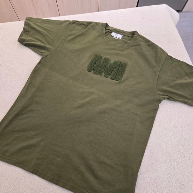 아미 AMI 카키 잔디밭 로고 반팔 티셔츠 2XL