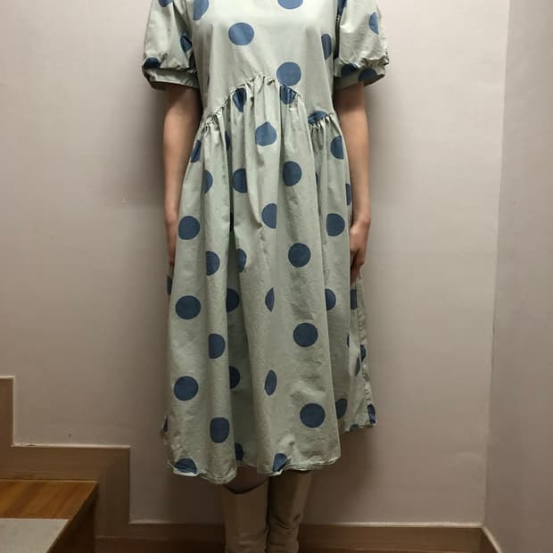 빈티지 블루 도트 벌룬 핏 원피스