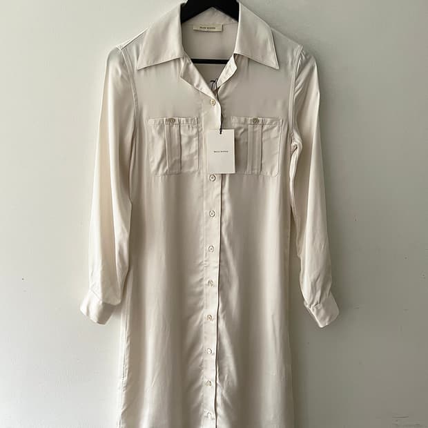 웨일즈 보너 SS22 비스코스  새틴 셔츠 드레스