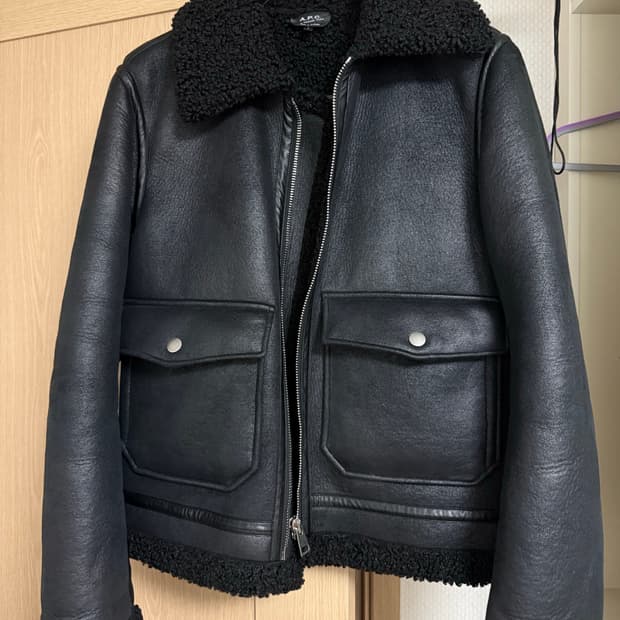 아페쎄 a.p.c. 무스탕 자켓