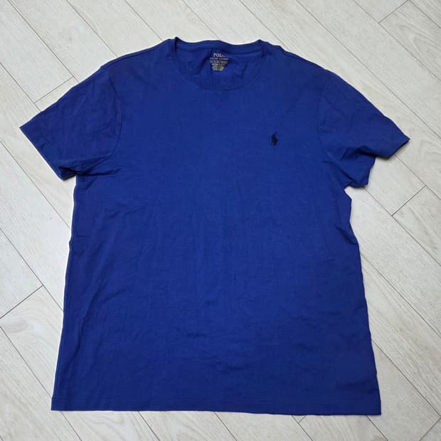 폴로 티셔츠  