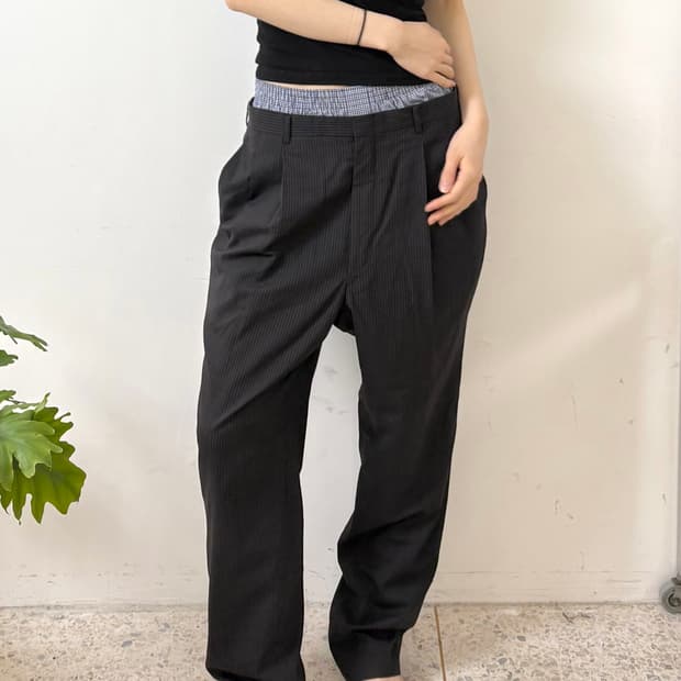 90‘s 입생로랑 스트라이프 투턱 슬랙스