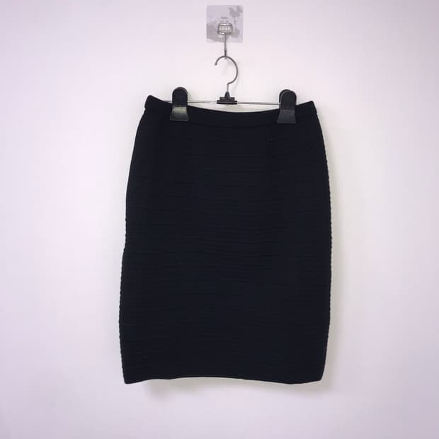 Horizontal Textured Knit Pencil Skirt