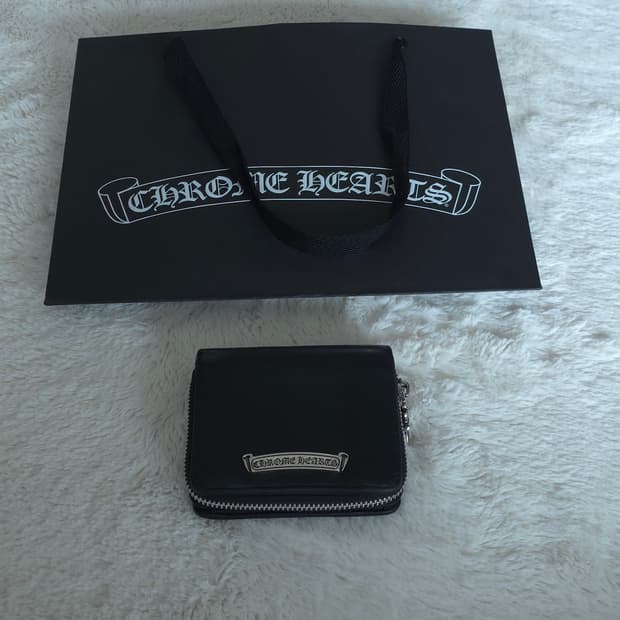 [OS] 크롬하츠 스퀘어 집빌 레더 지갑 블랙