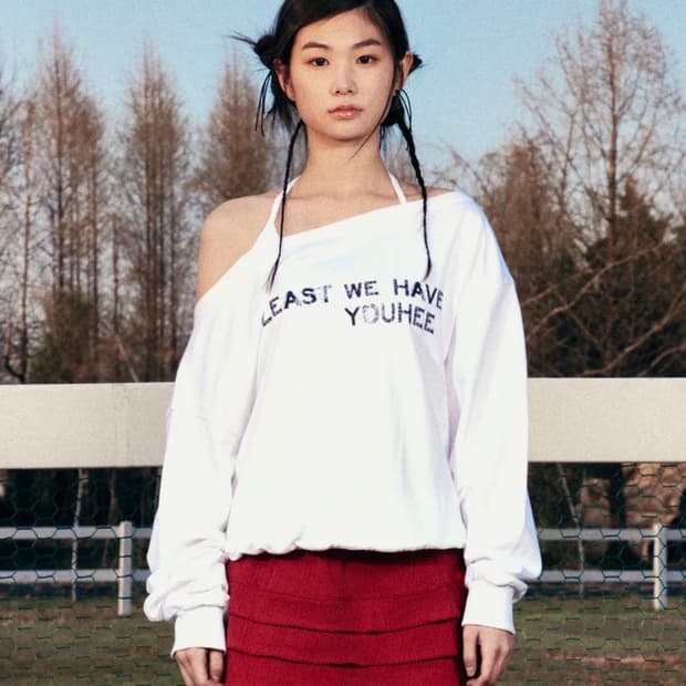 유희 오프숄더 맨투맨