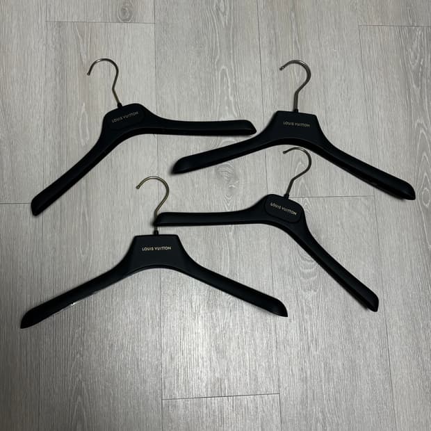 루이비통 옷걸이 정품 명품 옷걸이 