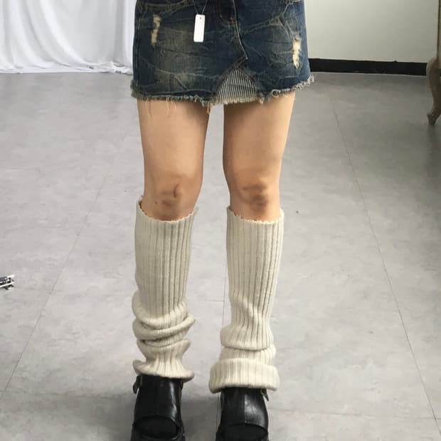 Washing denim mini skirt