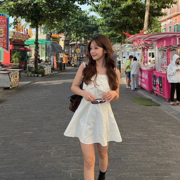 [택O새상품] 온앤온 네크 스트링 포인트 레이어드 블라우스 원피스