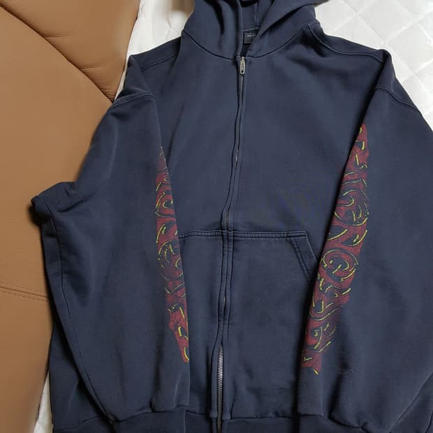 발렌시아가 오프쇼어 후드 집업 티셔츠