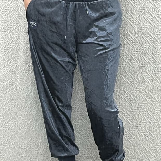 나이키 벨벳 패치로고 조거 트랙팬츠 S C06514