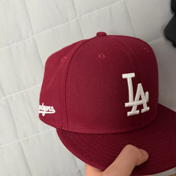 뉴에라 버건디 스냅백