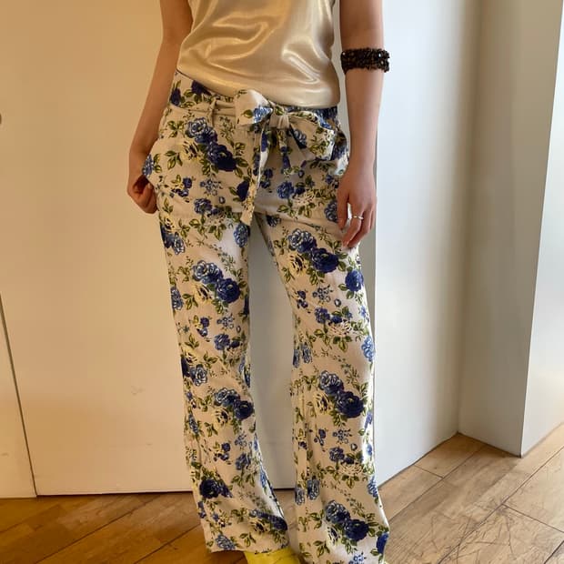 flower strap pants