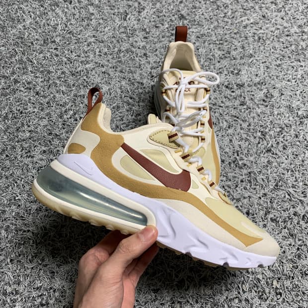 235새상품)나이키 에어맥스 270 리액트 팀골드 시나몬