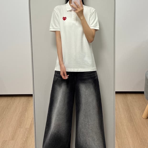 꼼데가르송 플레이 하트와펜 폴로 카라 반팔 티셔츠