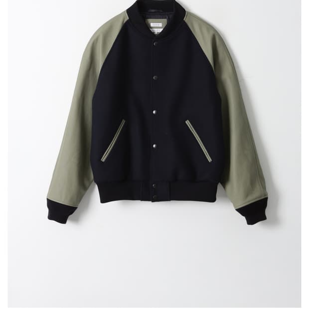 우드비 바시티 2사이즈 구매합니다