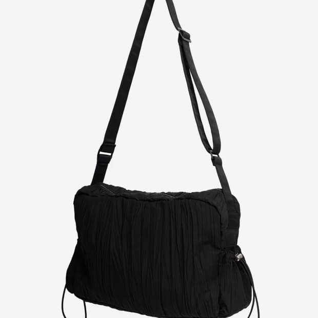 하 아카이브 플리츠 하이브리드 숄더 크로스백