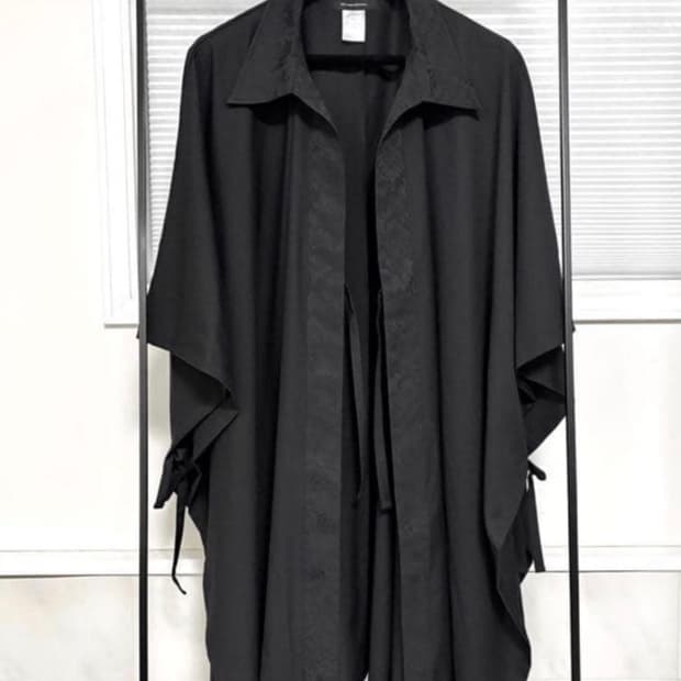 NOT CONVENTIONAL Cape Shirt